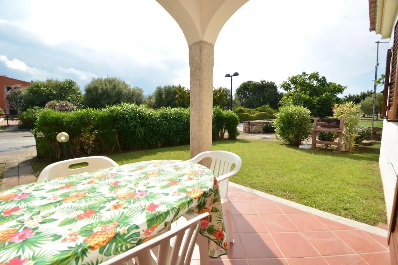 Appartamento Coclearia San Teodoro  Vakantiehuis