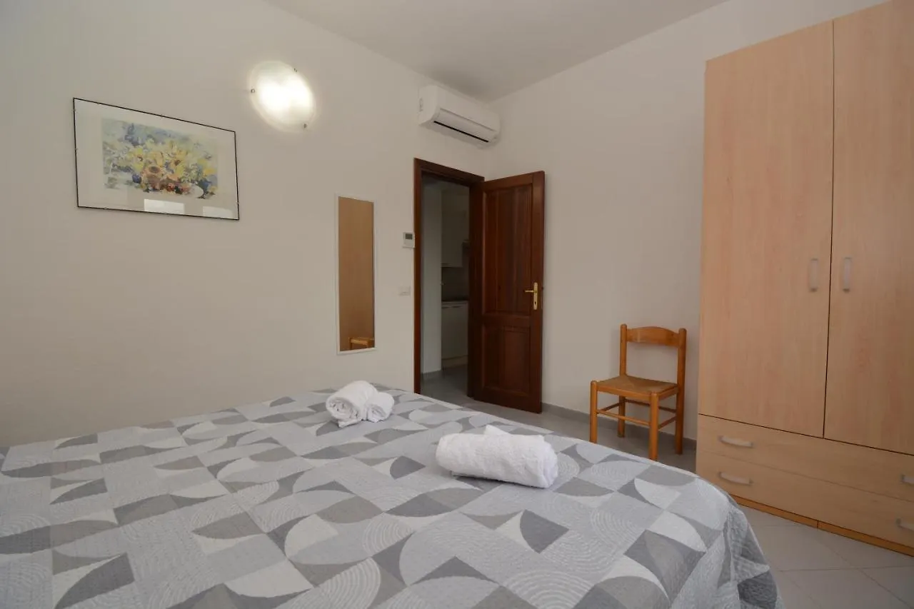 Vakantiehuis Appartamento Coclearia San Teodoro  Italië